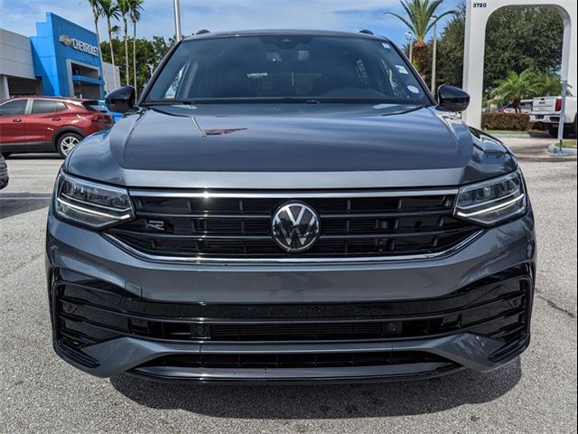 2024 Volkswagen Tiguan SE R-Line Black