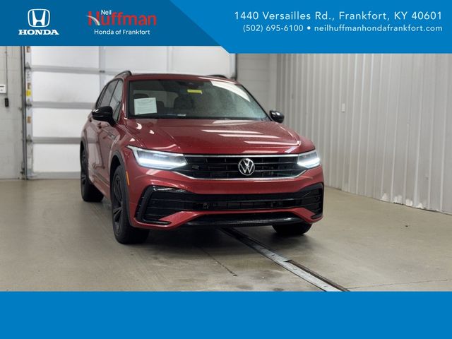 2024 Volkswagen Tiguan SE R-Line Black