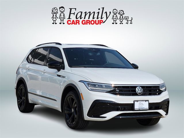 2024 Volkswagen Tiguan SE R-Line Black