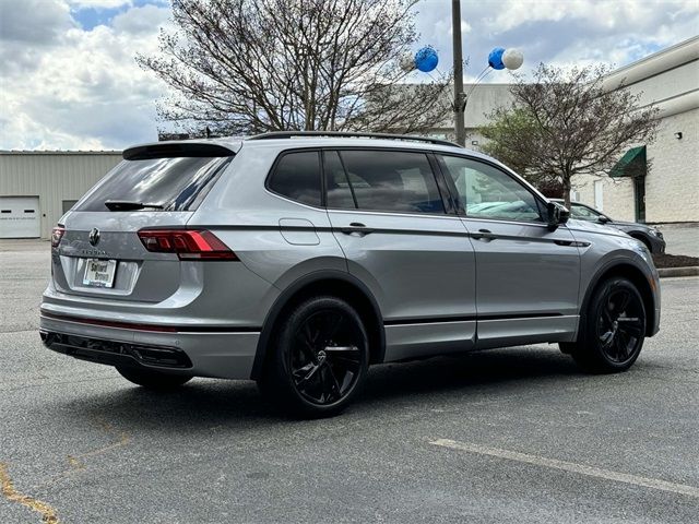 2024 Volkswagen Tiguan SE R-Line Black