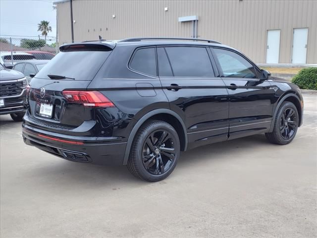 2024 Volkswagen Tiguan SE R-Line Black