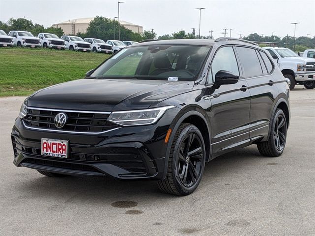 2024 Volkswagen Tiguan SE R-Line Black