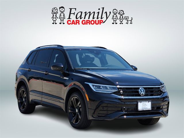 2024 Volkswagen Tiguan SE R-Line Black