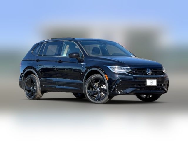 2024 Volkswagen Tiguan SE R-Line Black