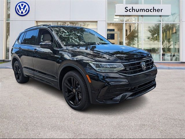 2024 Volkswagen Tiguan/Taos SE R-Line Black