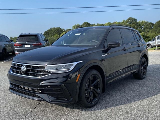 2024 Volkswagen Tiguan SE R-Line Black