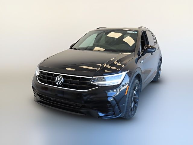 2024 Volkswagen Tiguan SE R-Line Black