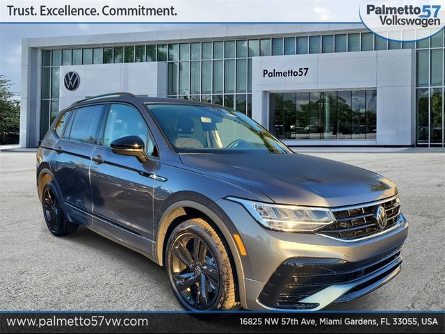 2024 Volkswagen Tiguan SE R-Line Black