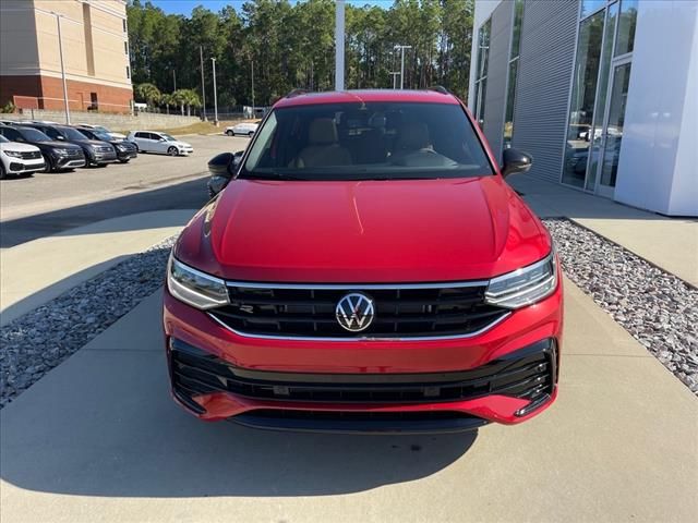 2024 Volkswagen Tiguan SE R-Line Black