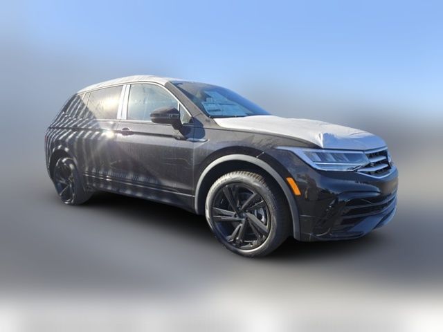 2024 Volkswagen Tiguan SE R-Line Black