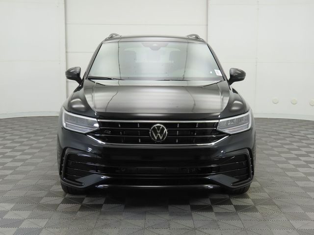 2024 Volkswagen Tiguan/Taos SE Black