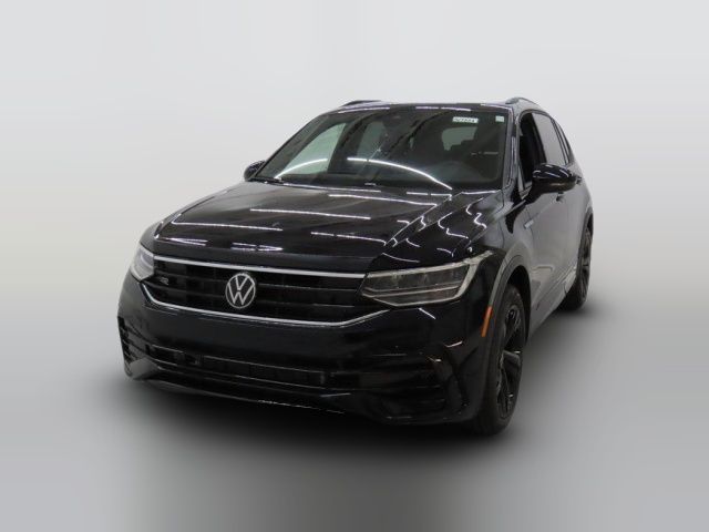 2024 Volkswagen Tiguan SE R-Line Black