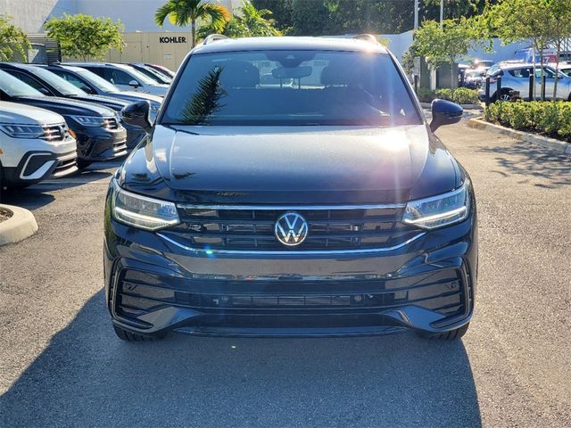 2024 Volkswagen Tiguan SE R-Line Black