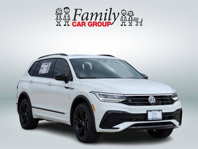 2024 Volkswagen Tiguan SE R-Line Black