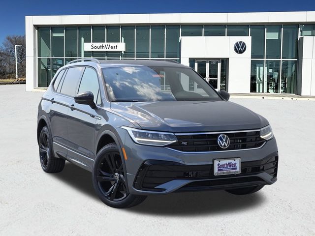 2024 Volkswagen Tiguan SE R-Line Black