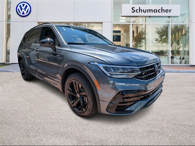 2024 Volkswagen Tiguan SE R-Line Black