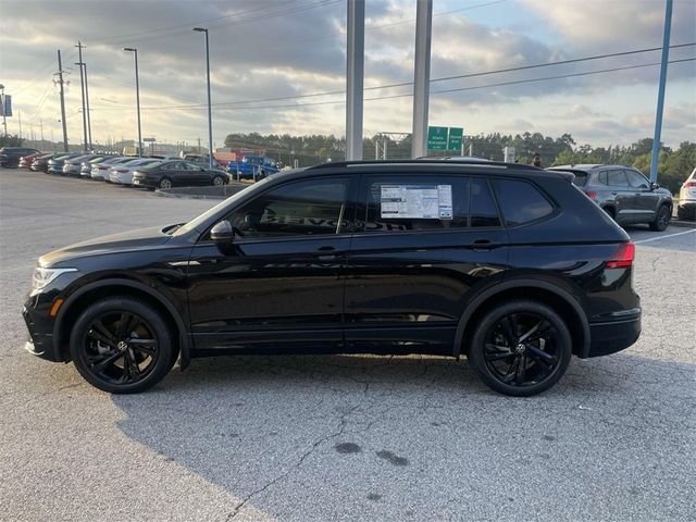 2024 Volkswagen Tiguan/Taos SE R-Line Black