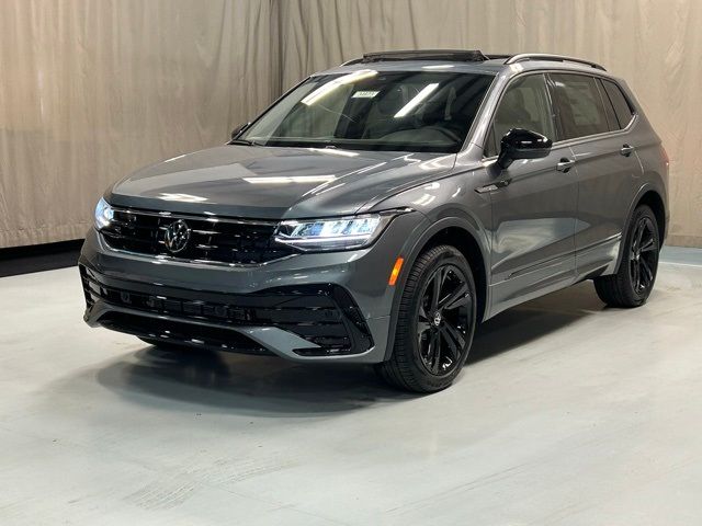 2024 Volkswagen Tiguan/Taos SE R-Line Black