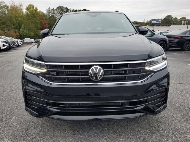 2024 Volkswagen Tiguan SE R-Line Black