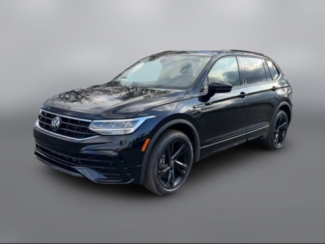 2024 Volkswagen Tiguan SE R-Line Black