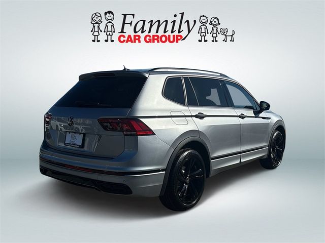 2024 Volkswagen Tiguan SE R-Line Black