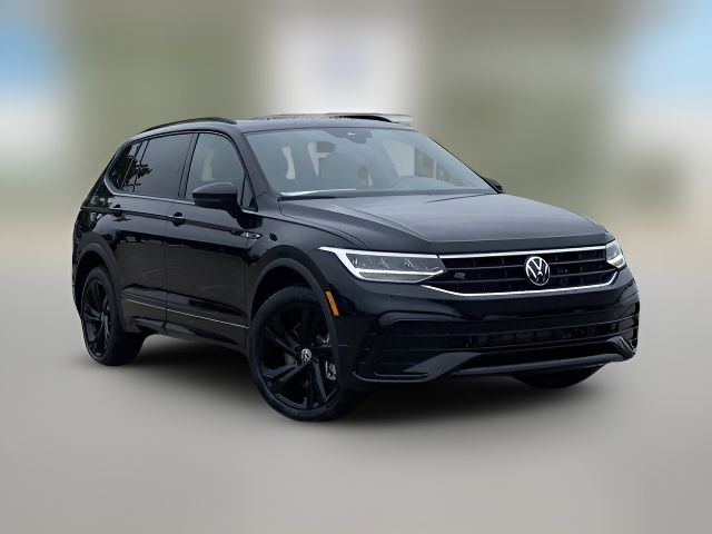 2024 Volkswagen Tiguan SE R-Line Black