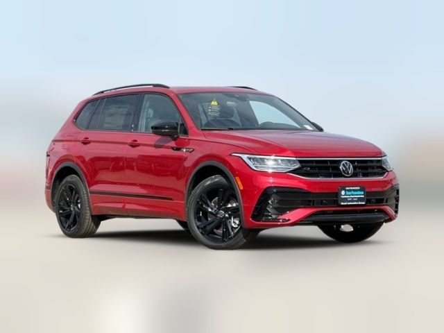 2024 Volkswagen Tiguan SE R-Line Black