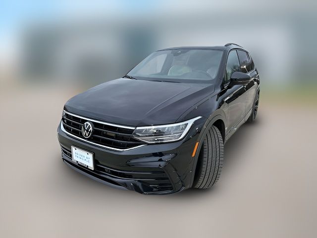 2024 Volkswagen Tiguan SE R-Line Black