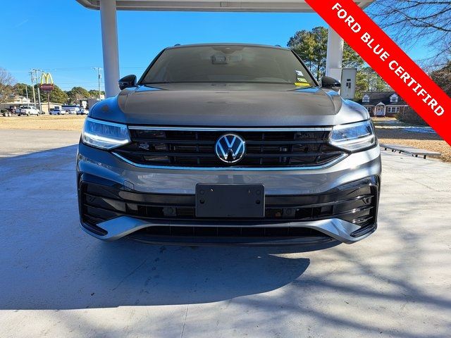 2024 Volkswagen Tiguan SE R-Line Black