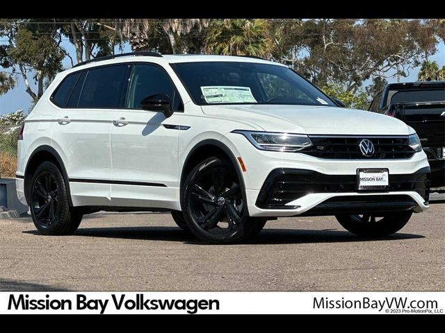 2024 Volkswagen Tiguan SE R-Line Black