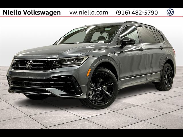 2024 Volkswagen Tiguan SE R-Line Black