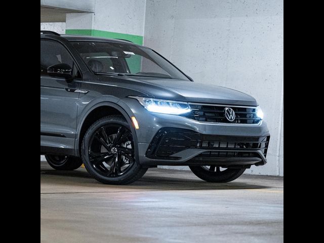 2024 Volkswagen Tiguan SE R-Line Black