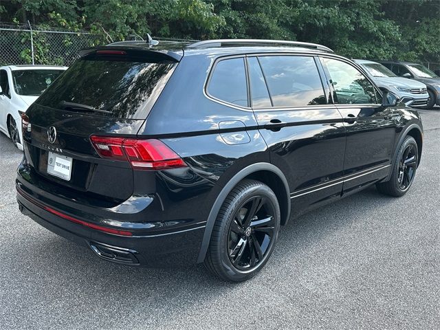 2024 Volkswagen Tiguan SE R-Line Black