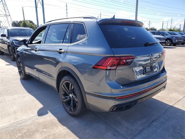 2024 Volkswagen Tiguan SE R-Line Black