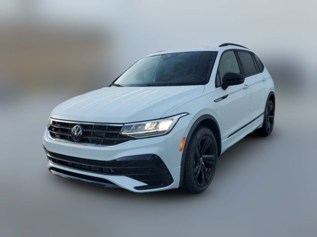 2024 Volkswagen Tiguan SE R-Line Black