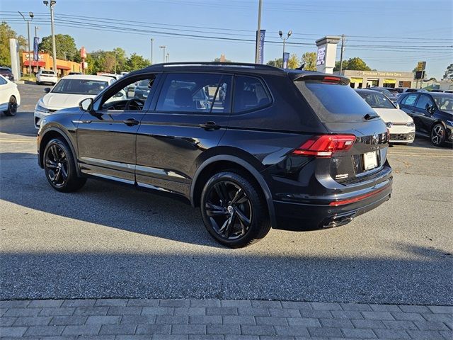 2024 Volkswagen Tiguan SE R-Line Black