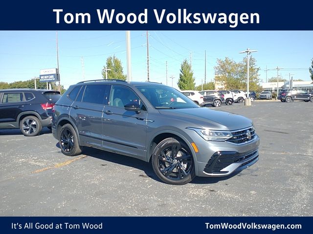 2024 Volkswagen Tiguan/Taos SE R-Line Black