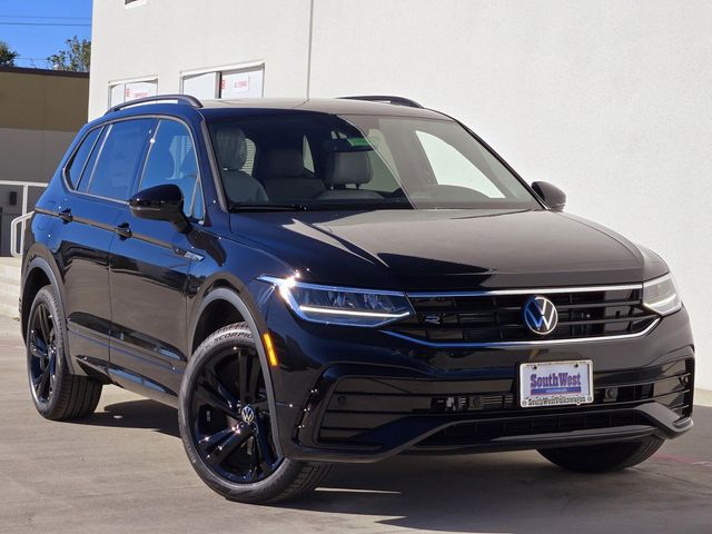 2024 Volkswagen Tiguan SE R-Line Black