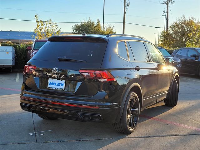 2024 Volkswagen Tiguan SE R-Line Black