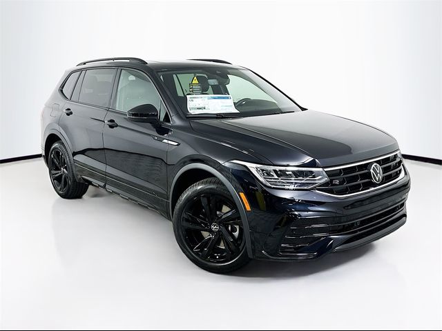 2024 Volkswagen Tiguan SE R-Line Black