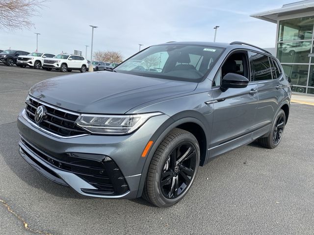 2024 Volkswagen Tiguan SE R-Line Black