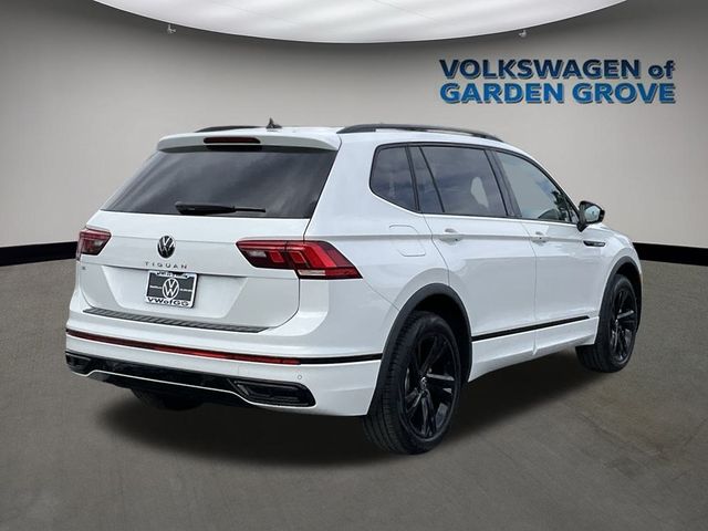 2024 Volkswagen Tiguan SE R-Line Black