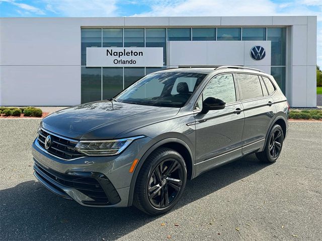 2024 Volkswagen Tiguan SE R-Line Black