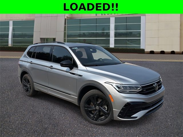 2024 Volkswagen Tiguan SE R-Line Black