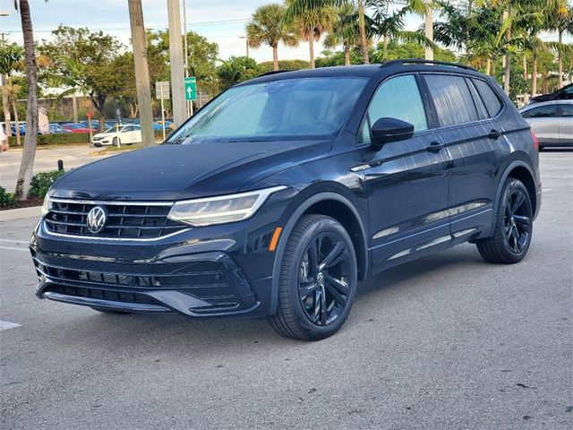 2024 Volkswagen Tiguan SE R-Line Black