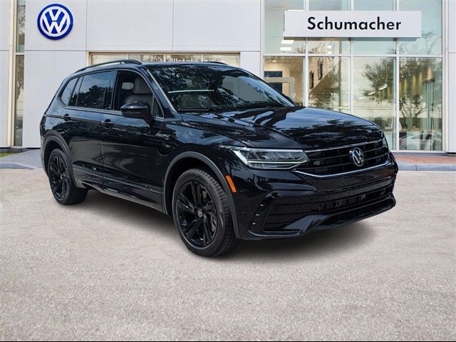 2024 Volkswagen Tiguan SE R-Line Black