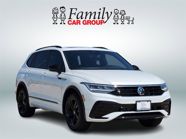 2024 Volkswagen Tiguan SE R-Line Black