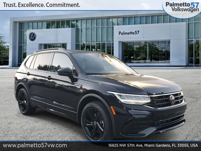 2024 Volkswagen Tiguan SE R-Line Black