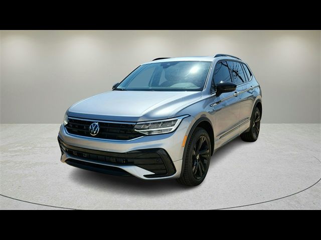 2024 Volkswagen Tiguan SE R-Line Black