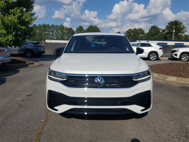 2024 Volkswagen Tiguan SE R-Line Black